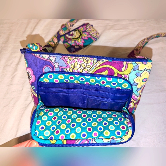 Vera Bradley quilted crossbody bag and matching coin purse - Picture 3 of 4